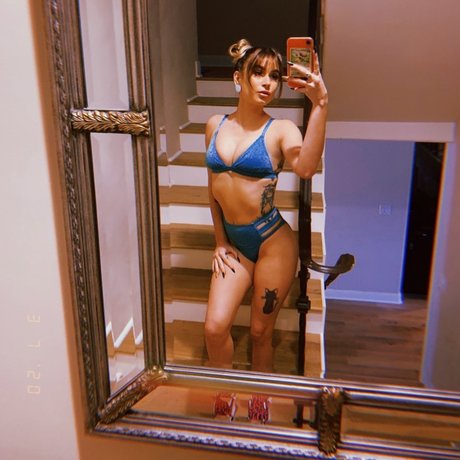 Foto di nudo di fuga di OnlyFans di Pamela Morrison