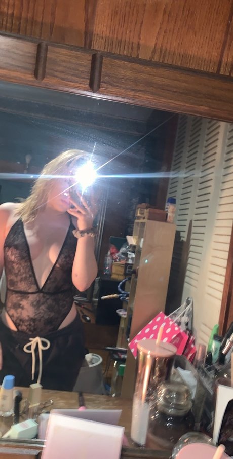 Foto di nudo di fuga di OnlyFans di Paige