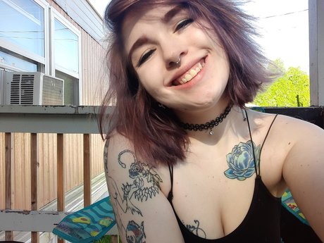 Foto di nudo di fuga di OnlyFans di Alaura Mae
