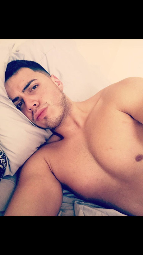 Foto di nudo di fuga di OnlyFans di Iambrunominaff