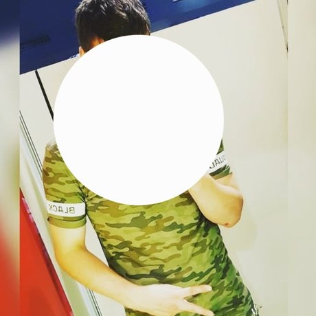 Foto di nudo di fuga di OnlyFans di Levis R