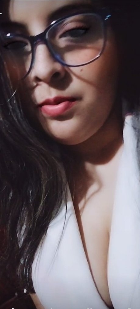 Foto di nudo di fuga di OnlyFans di Mell