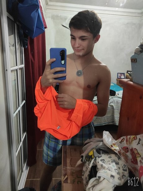 Foto di nudo di fuga di OnlyFans di Elperipatetico