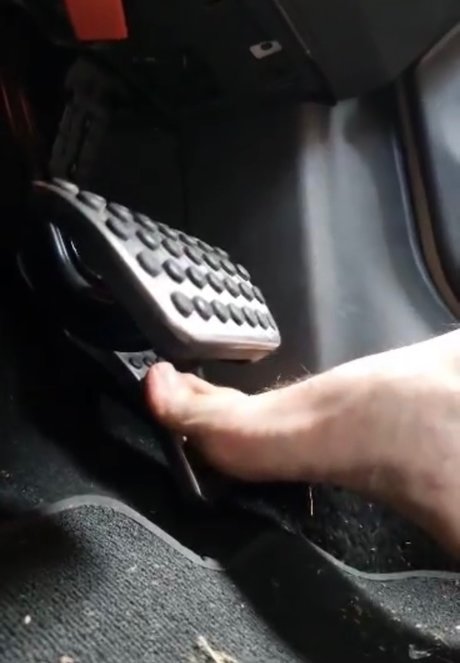 Foto di nudo di fuga di OnlyFans di Pedal Fun