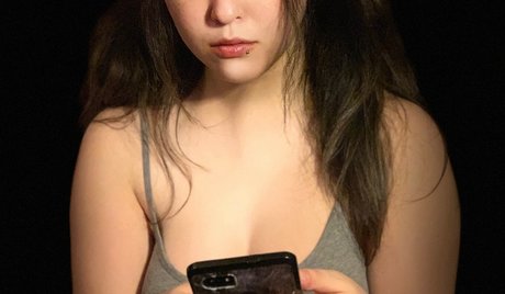 Foto di nudo di fuga di OnlyFans di Lilian Lynch