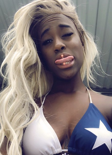 Foto di nudo di fuga di OnlyFans di Jada Chere Peach