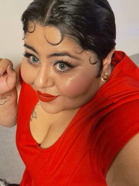 Foto di nudo di fuga di OnlyFans di Violet