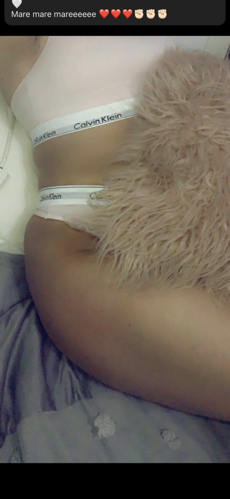 Foto di nudo di fuga di OnlyFans di Peachy