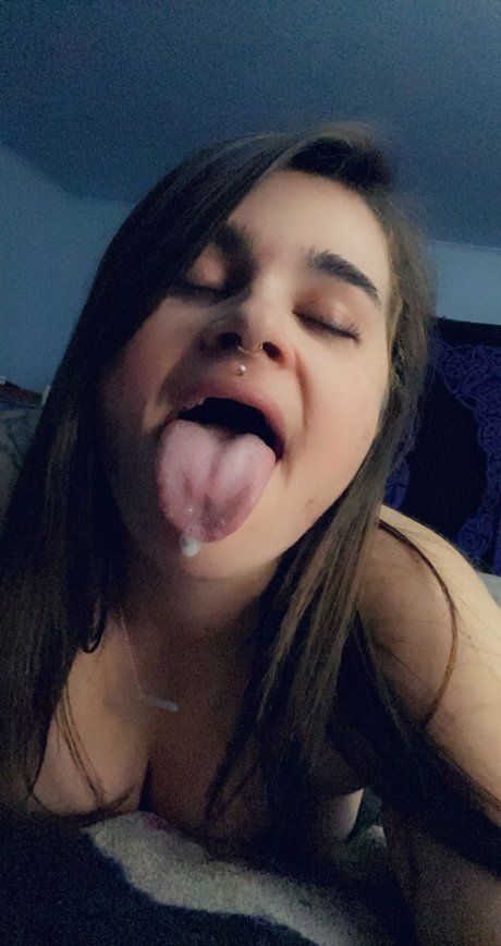Foto di nudo di fuga di OnlyFans di Mama Peach