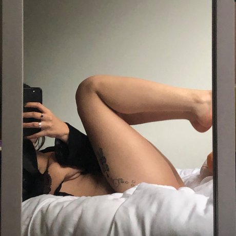 Foto di nudo di fuga di OnlyFans di Bambi