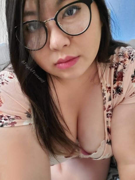 Foto di nudo di fuga di OnlyFans di Princess Yang