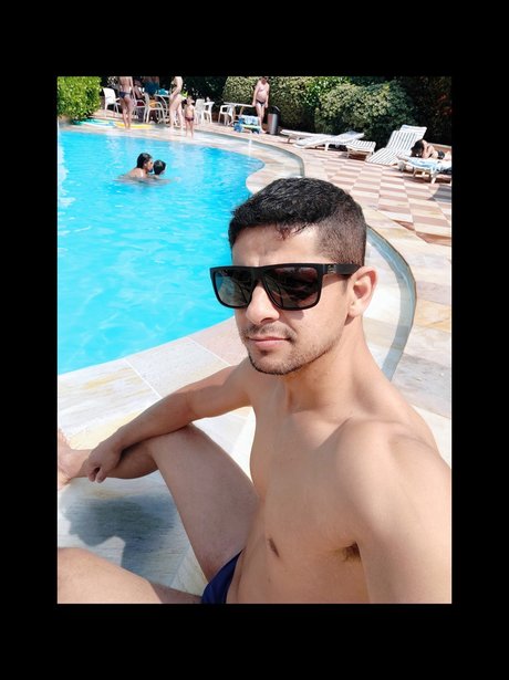 Foto di nudo di fuga di OnlyFans di Paulo