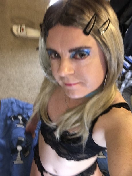 Foto di nudo di fuga di OnlyFans di Clair Smith