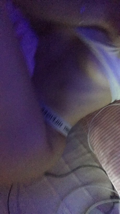 Foto di nudo di fuga di OnlyFans di Nikola Bajkov