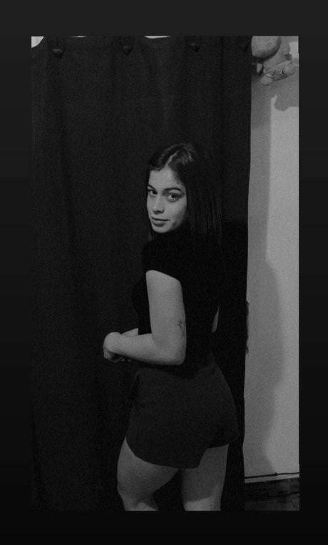 Foto di nudo di fuga di OnlyFans di La Nena