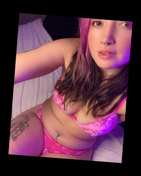 Foto di nudo di fuga di OnlyFans di Pinkpnda