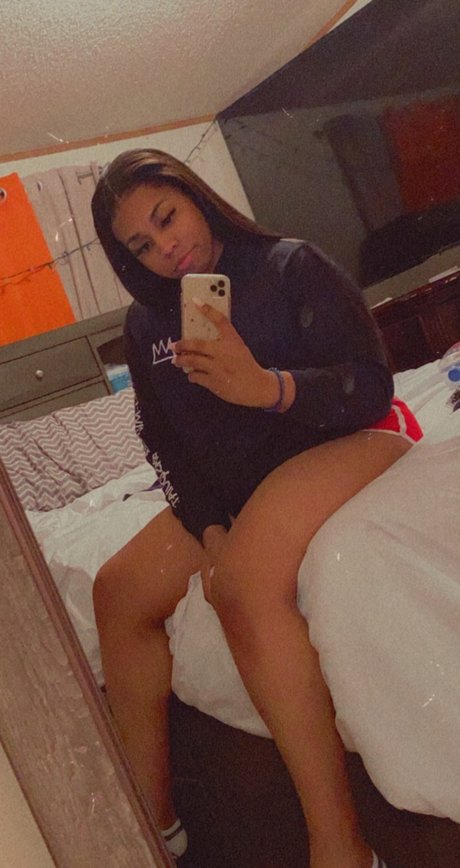Foto di nudo di fuga di OnlyFans di L A D Y 