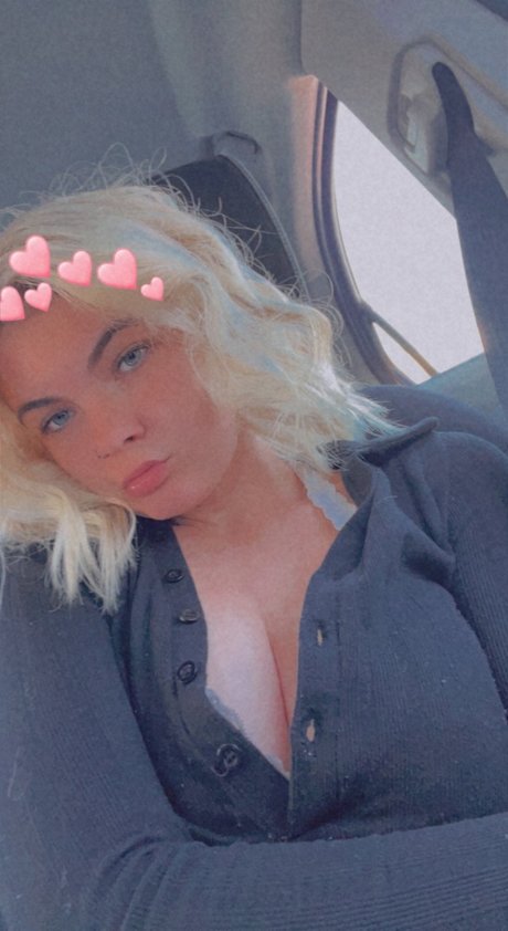 Foto di nudo di fuga di OnlyFans di Lotus