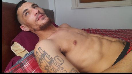 Foto di nudo di fuga di OnlyFans di Exequiel