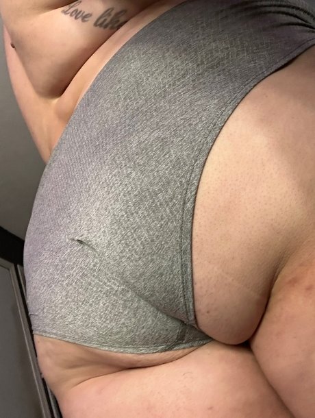 Foto di nudo di fuga di OnlyFans di Pierceddprincess25