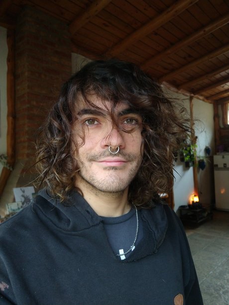 Foto di nudo di fuga di OnlyFans di Emiliano