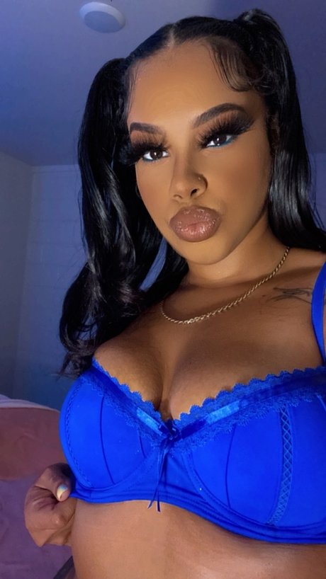 Foto di nudo di fuga di OnlyFans di Cinn