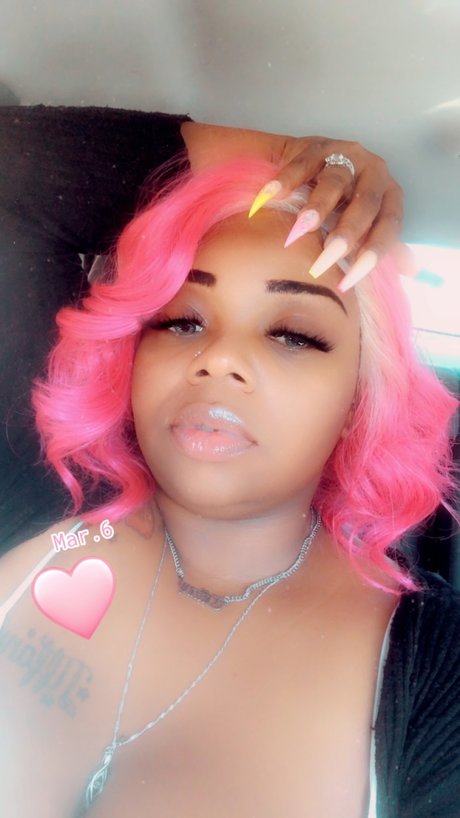 Foto di nudo di fuga di OnlyFans di Cinnamon Valentine Free