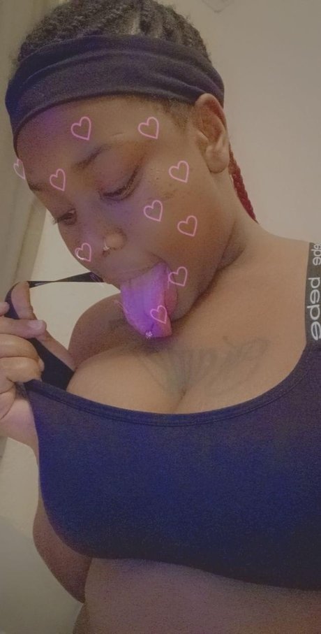 Foto di nudo di fuga di OnlyFans di Brina Love