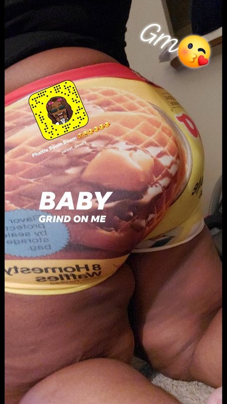 Foto di nudo di fuga di OnlyFans di Phattie Boom Boom Baby