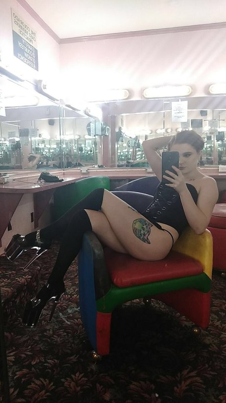 Foto di nudo di fuga di OnlyFans di Charlotte