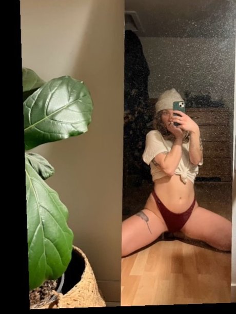 Foto di nudo di fuga di OnlyFans di Peyton And Ambrosia