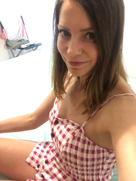 Foto di nudo di fuga di OnlyFans di Fluffy Bunny