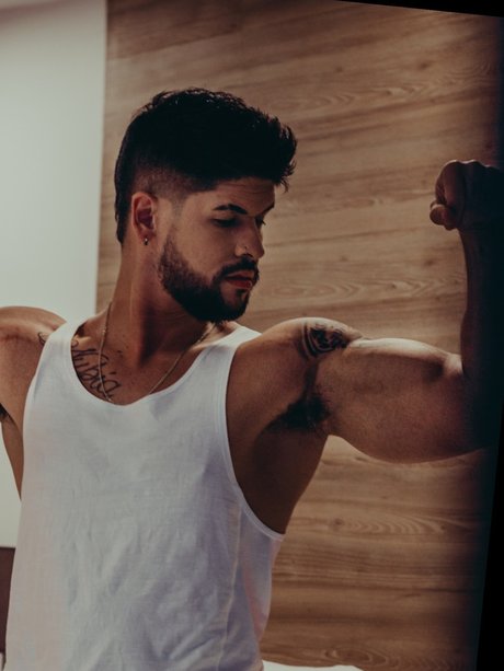 Foto di nudo di fuga di OnlyFans di Petes Evans