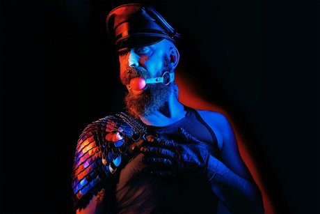 Foto di nudo di fuga di OnlyFans di Petertheleatherman