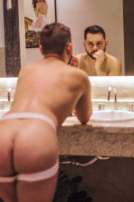 Foto di nudo di fuga di OnlyFans di Peter Ribeiro