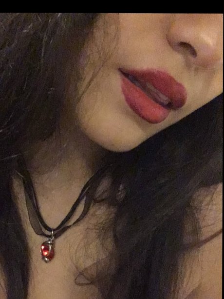 Foto di nudo di fuga di OnlyFans di Siren