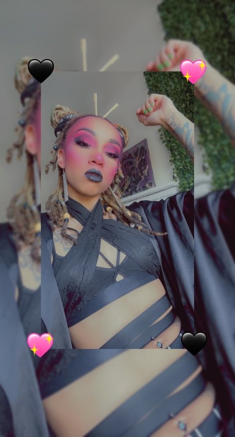 Foto di nudo di fuga di OnlyFans di Musicalkaay