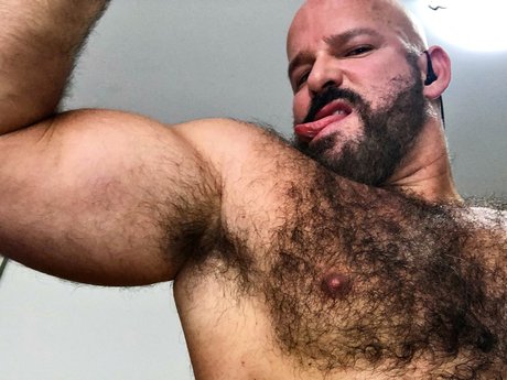 Foto di nudo di fuga di OnlyFans di Choloso