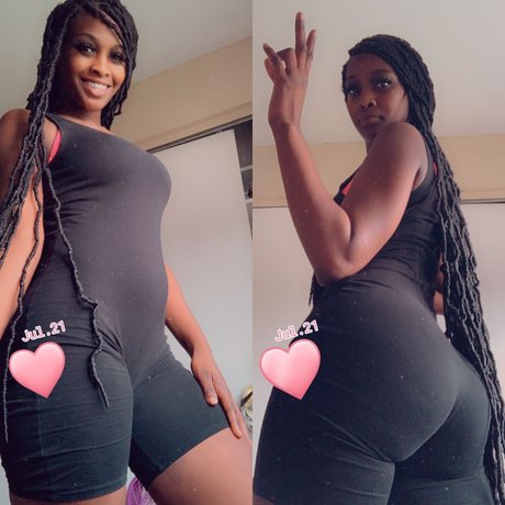 Foto di nudo di fuga di OnlyFans di Karmail Brown