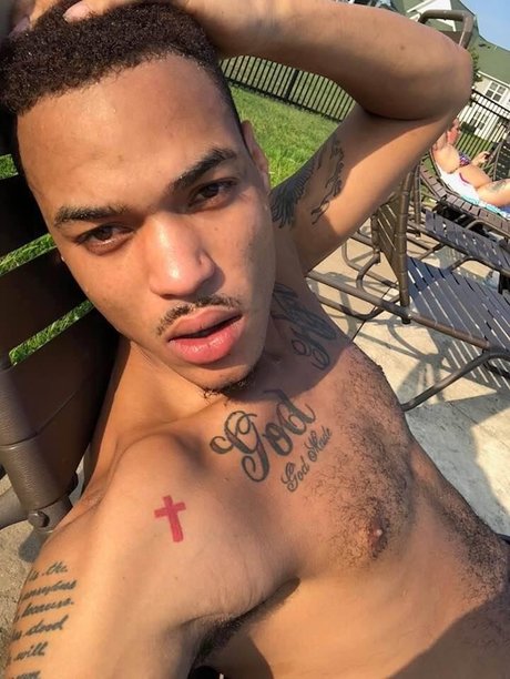 Foto di nudo di fuga di OnlyFans di Thegoldenaries