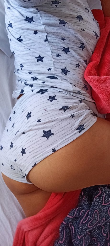 Foto di nudo di fuga di OnlyFans di Pinusu