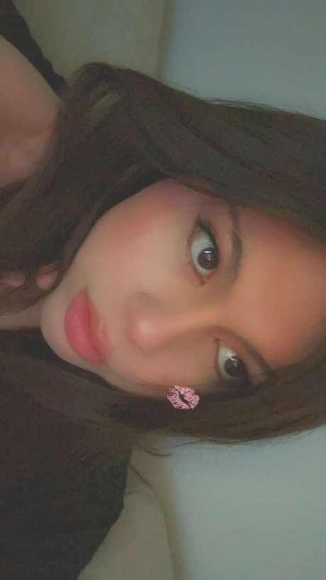 Foto di nudo di fuga di OnlyFans di Elsi Davyne