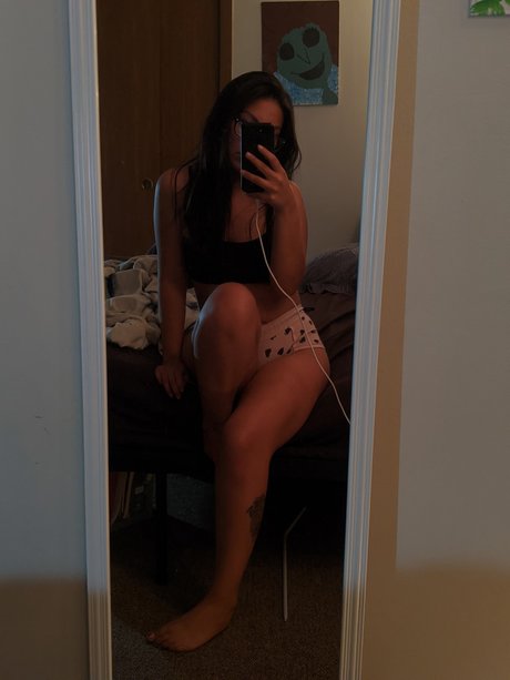 Foto di nudo di fuga di OnlyFans di Daddy Issues