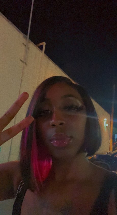 Foto di nudo di fuga di OnlyFans di Ayyoprettyblack