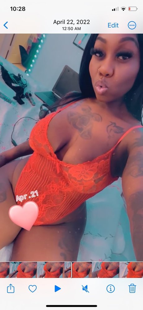 Foto di nudo di fuga di OnlyFans di Pretty
