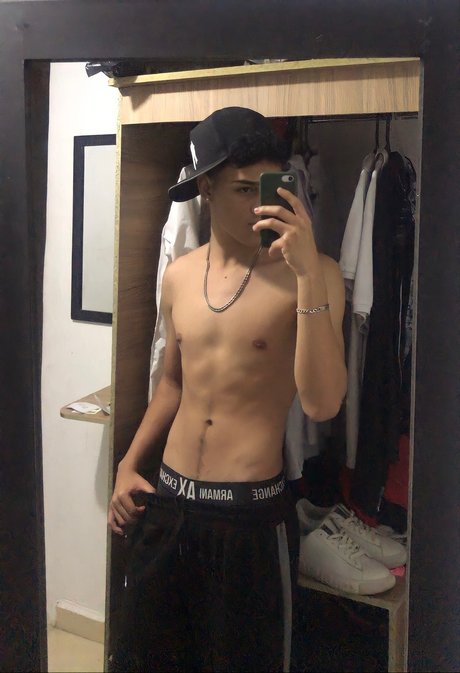 Foto di nudo di fuga di OnlyFans di Daniel Valencia