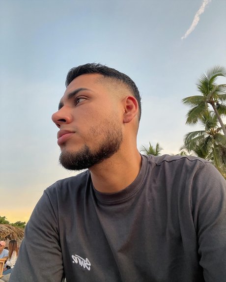 Foto di nudo di fuga di OnlyFans di Alonzo Hamir Vip