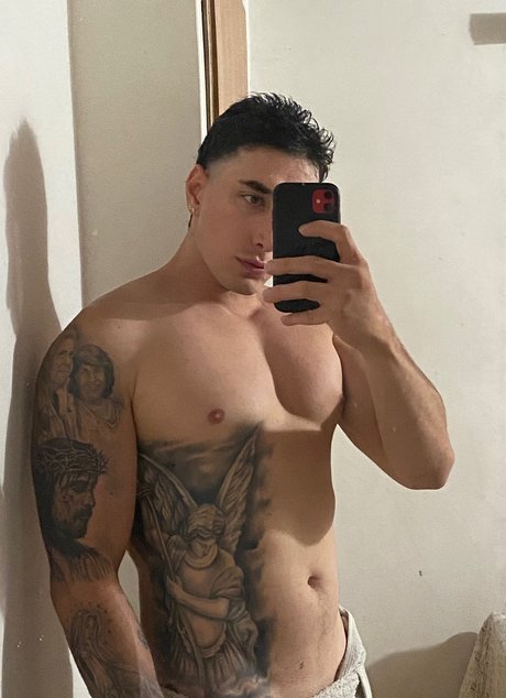 Foto di nudo di fuga di OnlyFans di Daniel Osorio Betancourt
