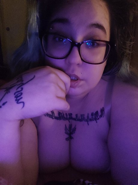 Foto di nudo di fuga di OnlyFans di Thebadbitchxx