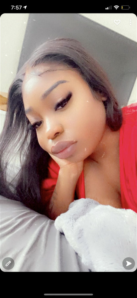 Foto di nudo di fuga di OnlyFans di Coochyampampcream